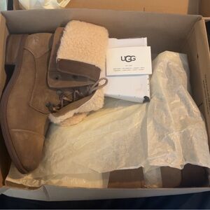 UGG Women’s Gradin Dark Chestnut Boots NWT